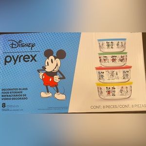 Disney Pyrex 8 Pieces